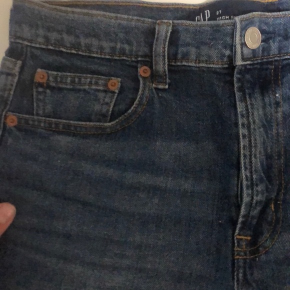GAp high waisted shorts size 27 - Picture 3 of 4
